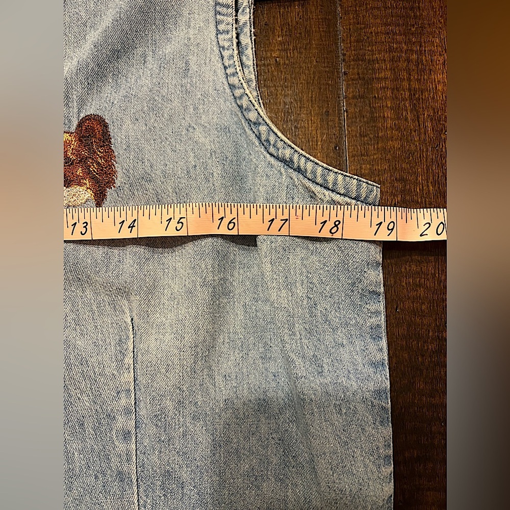 V I N T A G E Chambray Papillon Embroidered Shirt - Picture 4 of 4